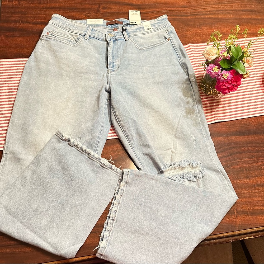 Judy Blue High Rise 90s Straight Jeans - 18W, Light Blue, NWT